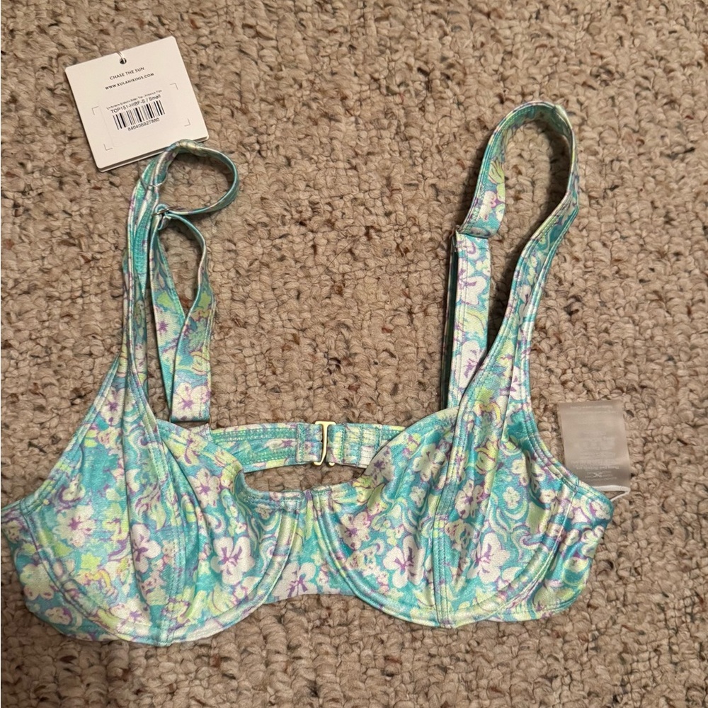 Kulani Kinis hibiscus fizz bikini top